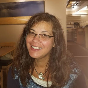 Meet your Posher, Denise